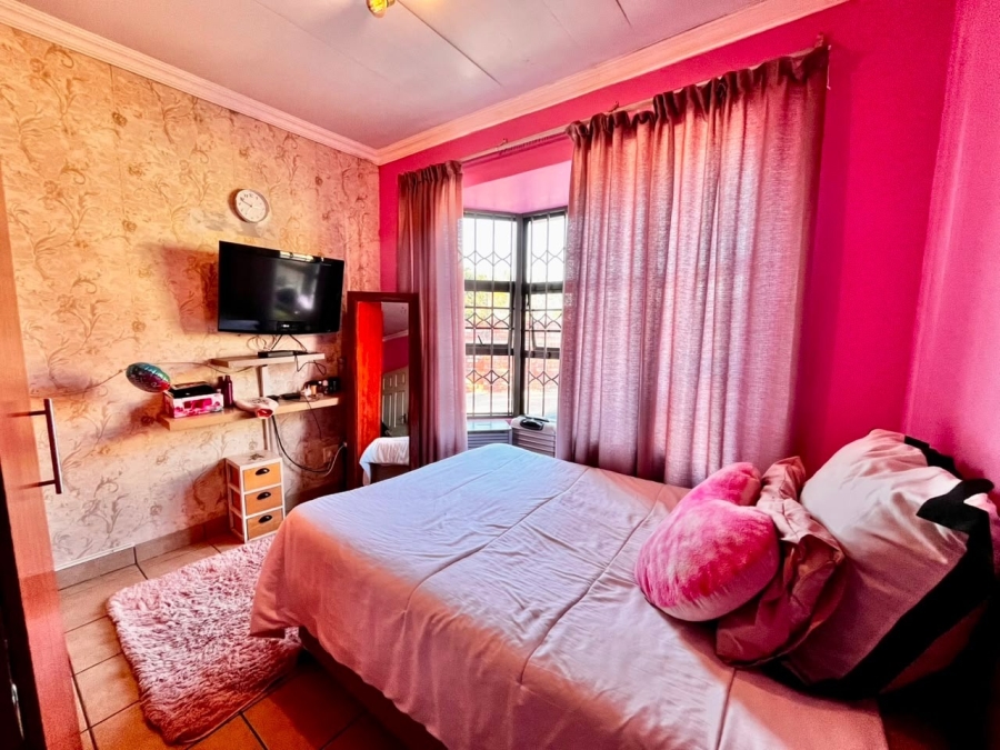 3 Bedroom Property for Sale in Waterval East North West